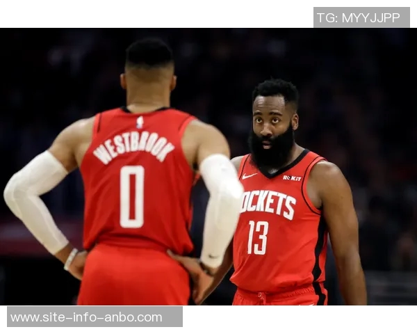 哈登称赞火箭重建成效显著KD与新星们展现出色表现